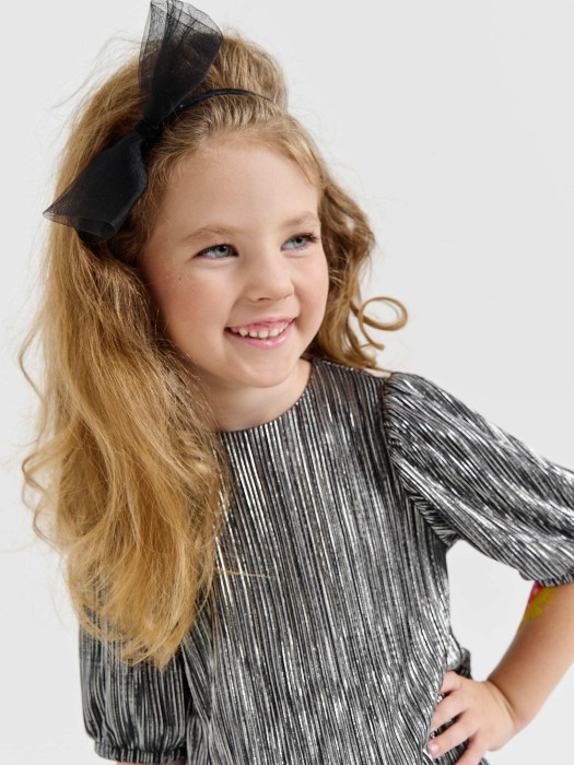 аксессуар для волос с бантом "уголь" от бренда bungly вид слева