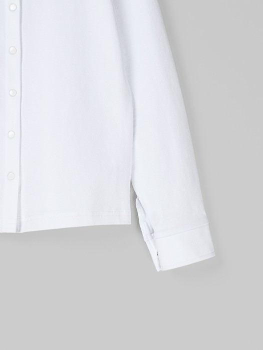 Товар белого цвета с внутренней стороны