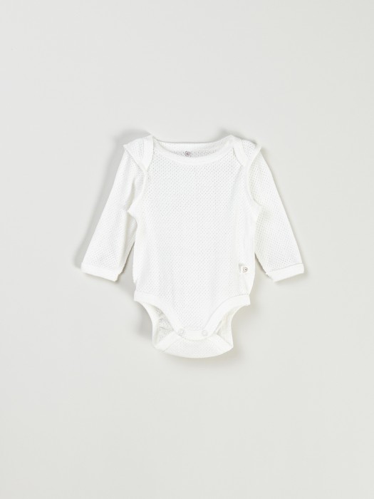 боди с длинным рукавом "молоко" из ажурного хлопка 0+ фотография