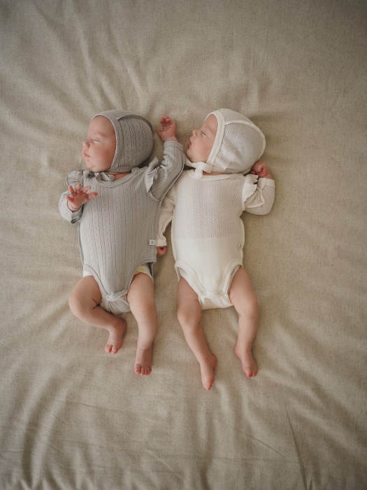 боди с крылышками "жемчуг" из ажурного хлопка 0+ от бренда bungly вид слева