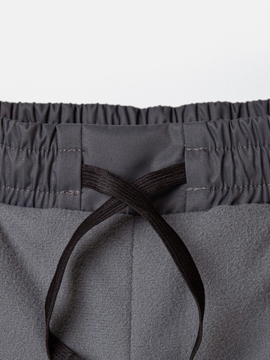 брюки демисезонные "антрацит" с утеплителем по цене 3599 руб вид справа