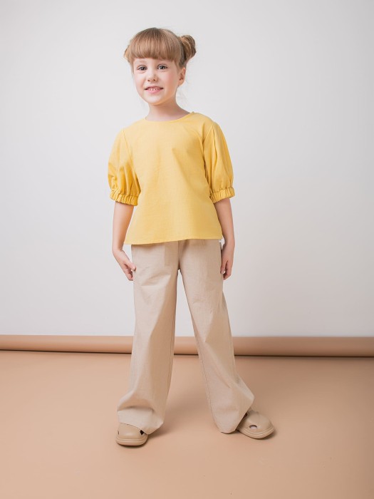 Товар песочного цвета с внутренней стороны