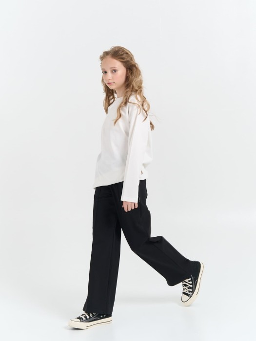 Товар угольного цвета с внутренней стороны