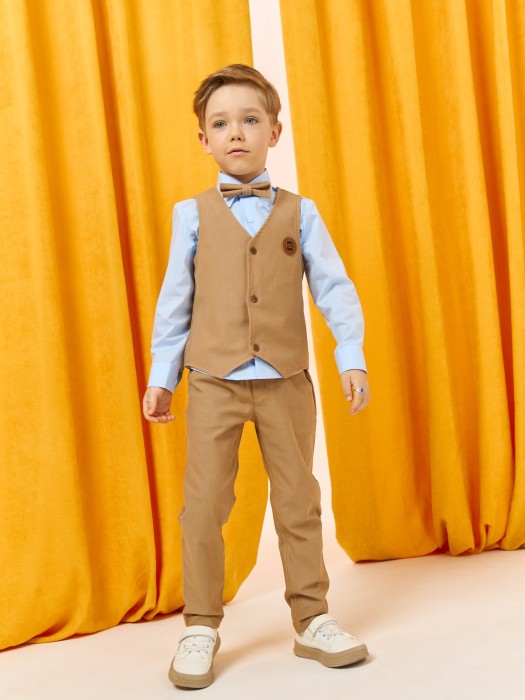 чиносы из джинскота "миндаль" из джинсы и джинскота спереди