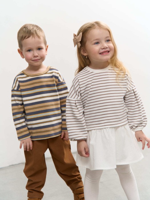 джемпер "деним" 0+ повседневного стиля с лицевой стороны