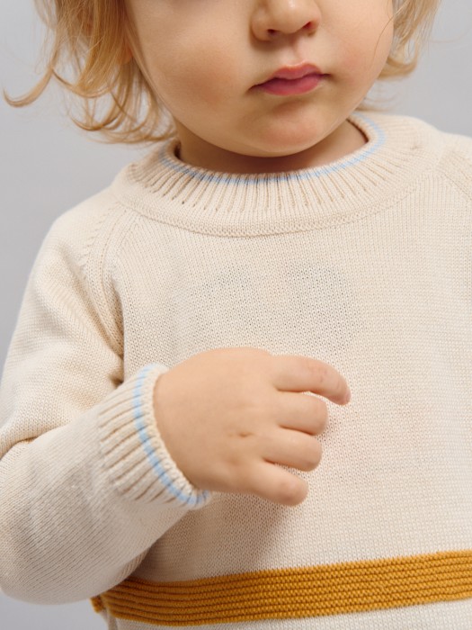 джемпер вязаный "ручеек" 0+ от бренда bungly вид слева