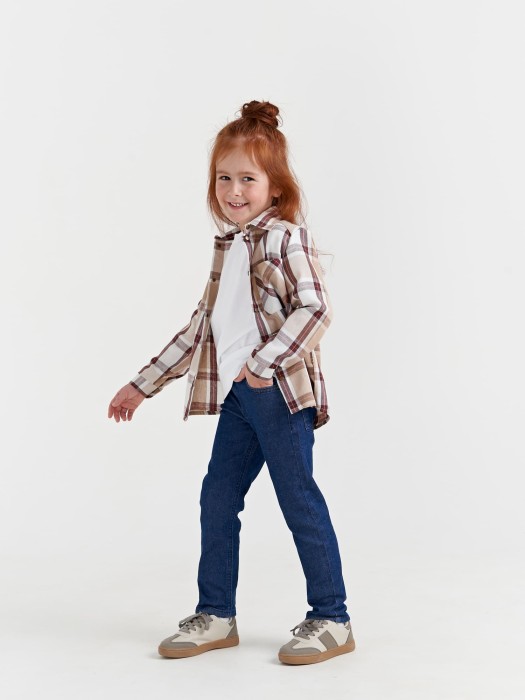 Товар синего цвета с внутренней стороны