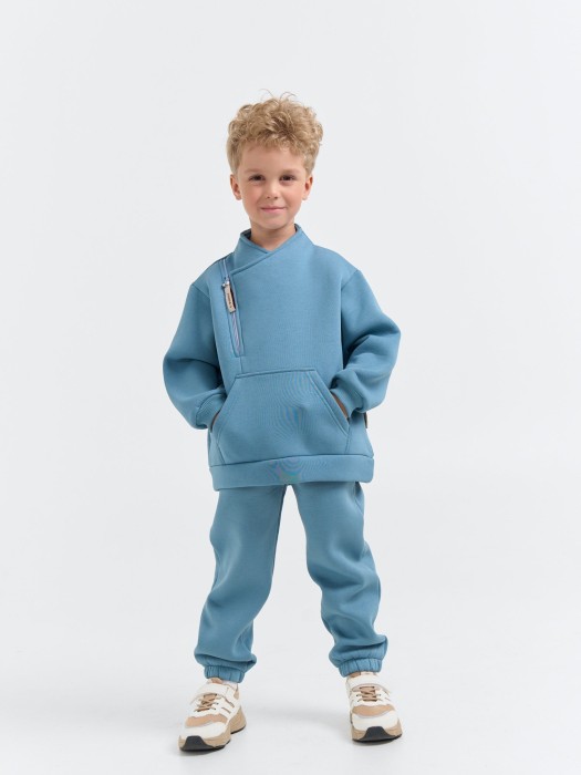 джоггеры "деним" с карманами утепленные по цене 1999 руб вид справа