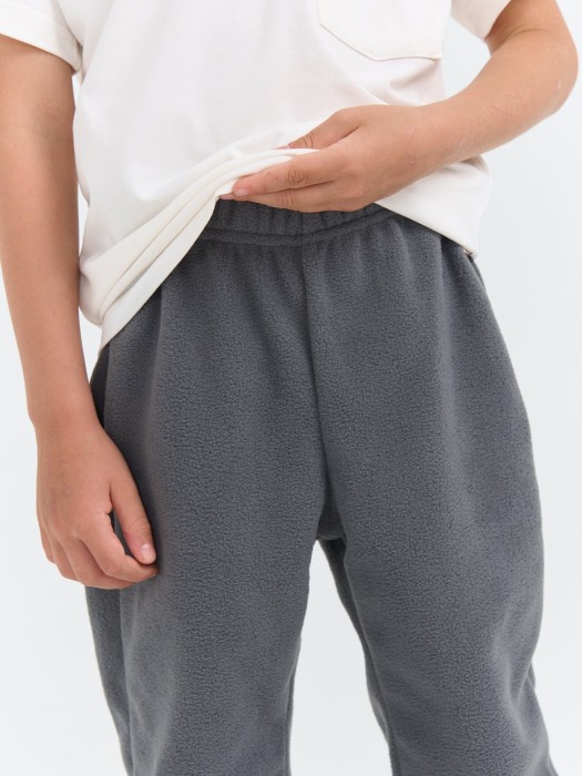 джоггеры флисовые "графит" по цене 909 руб вид справа