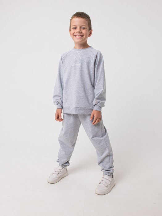 джоггеры облегченные "серый меланж" с карманами 7+ от бренда bungly вид слева