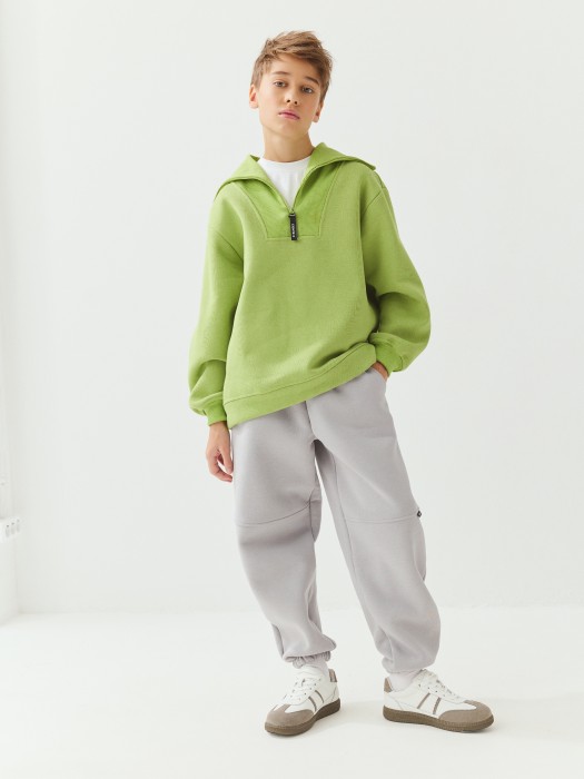 джоггеры оверсайз "пепел" с карманами утепленные 7+ из россии вид сбоку