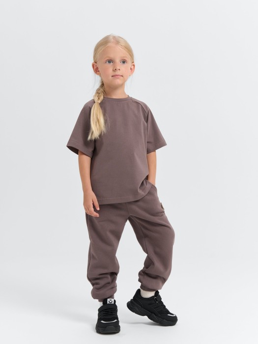 джоггеры "темный шоколад" с карманами утепленные от бренда bungly вид слева