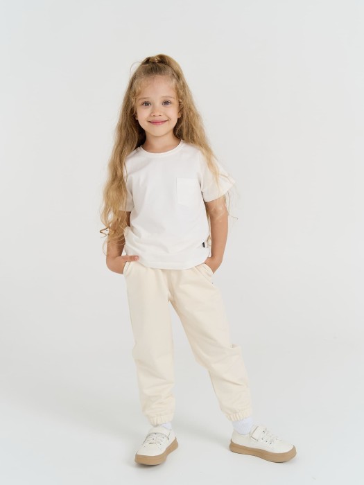 футболка базовая "молоко" с карманом по цене 1099 руб вид справа