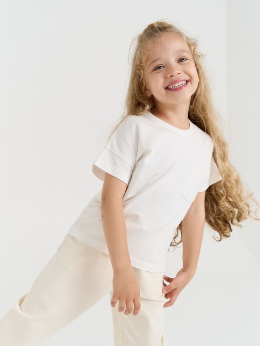 Товар молочного цвета с внутренней стороны