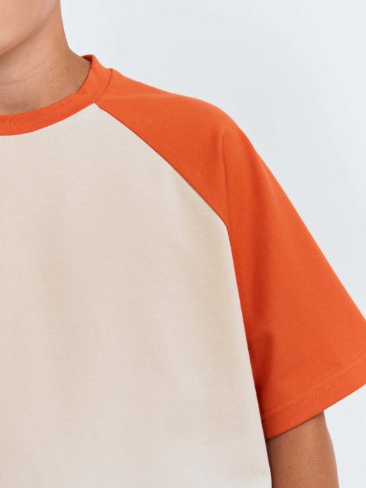 футболка колор блок "терракот" 7+ по цене 959 руб вид справа