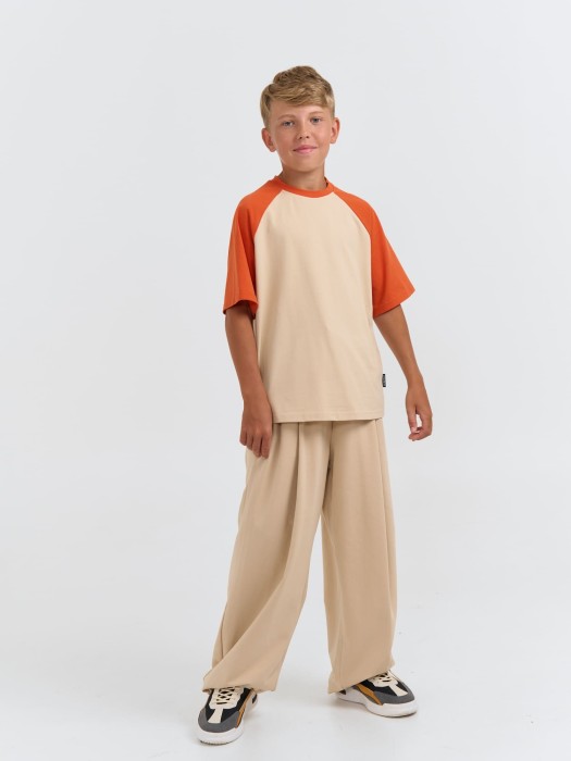 футболка колор блок "терракот" 7+ спортивного стиля с лицевой стороны