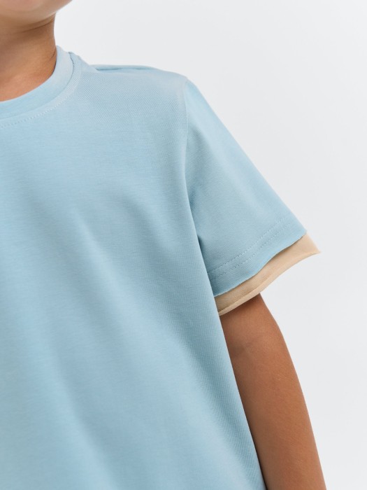 футболка "небесно-голубая" с контрастной отделкой от бренда bungly вид слева