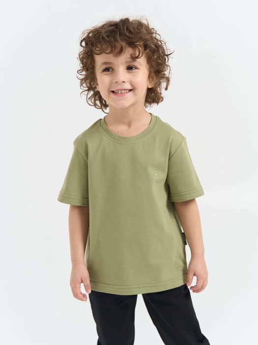 футболка "олива" фотография