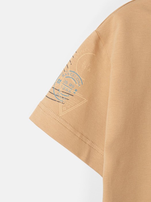 футболка оверсайз "беж" с принтом по цене 1299 руб вид справа