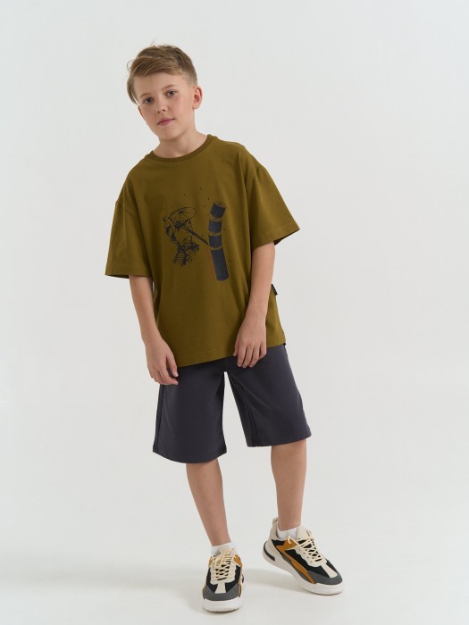 Товар хаки цвета с внутренней стороны