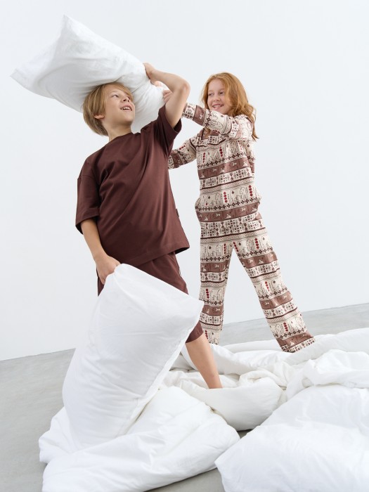 футболка оверсайз "каштан" 7+ из россии вид сбоку