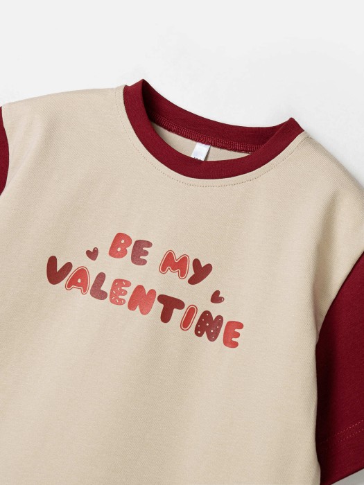 футболка оверсайз колор блок "крем-брюле" с принтом из россии вид сбоку