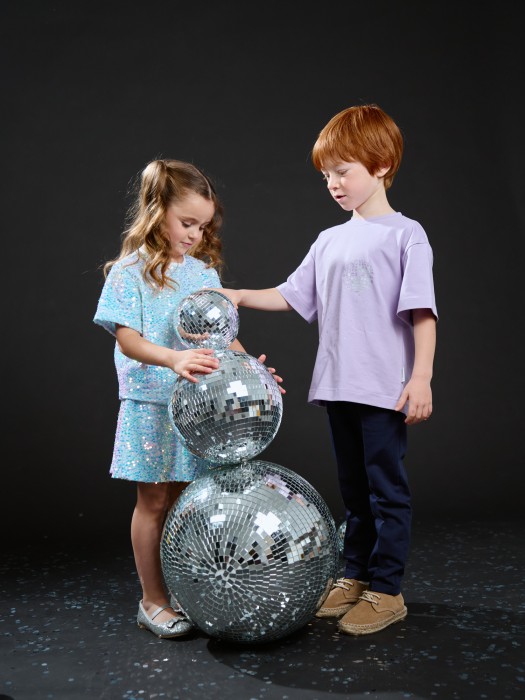 футболка оверсайз "лаванда/диско-шар" универсального стиля с лицевой стороны