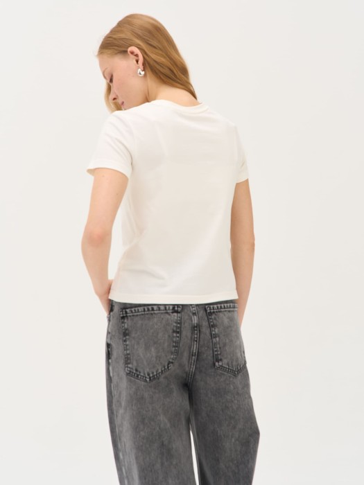 футболка slim fit "молоко" женская по цене 2590 руб вид справа