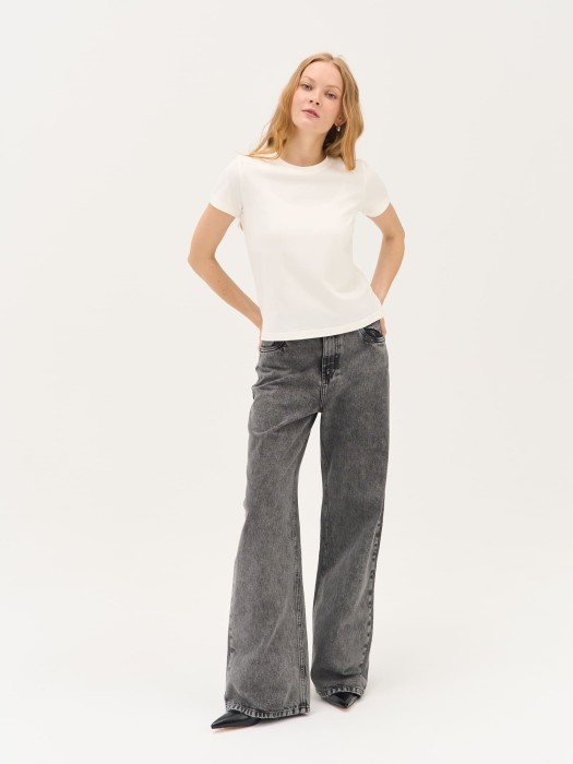 футболка slim fit "молоко" женская из россии вид сбоку