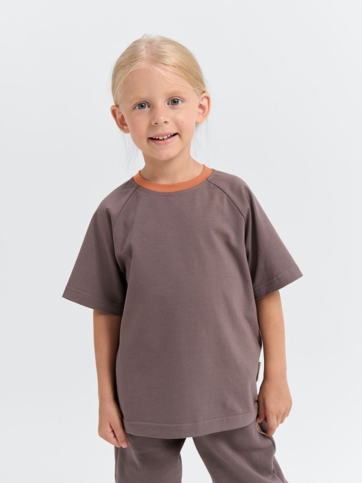 футболка "темный шоколад" от бренда bungly вид слева