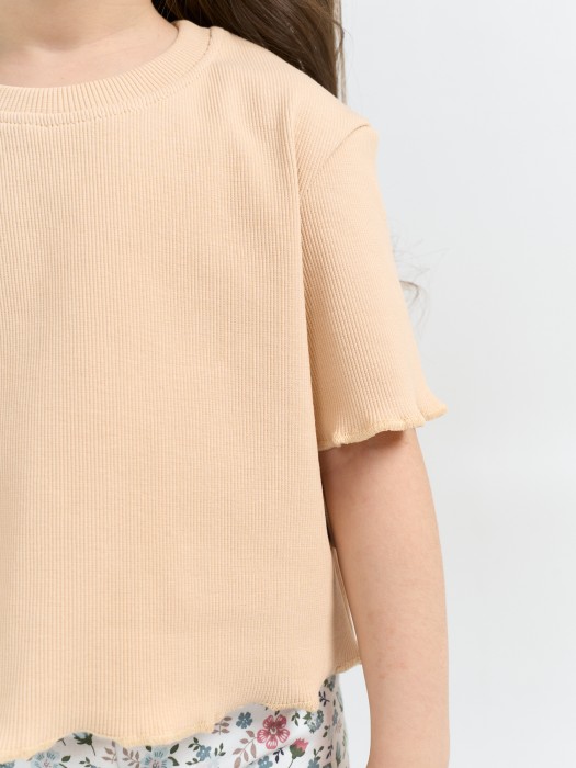 футболка укороченная из кашкорсе "крем-брюле" из россии вид сбоку