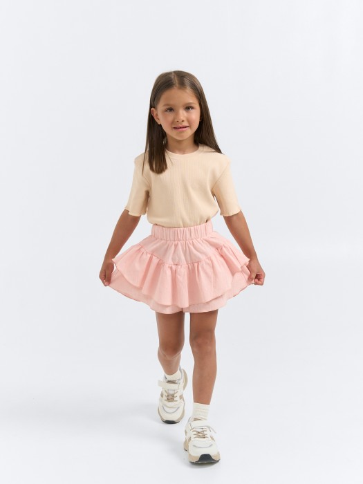 Товар крем-брюле цвета с внутренней стороны