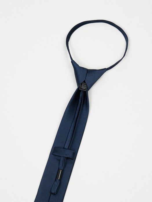 Товар синего цвета с внутренней стороны