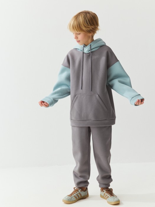 худи колор блок "графит/турмалин" утепленное 7+ из россии вид сбоку