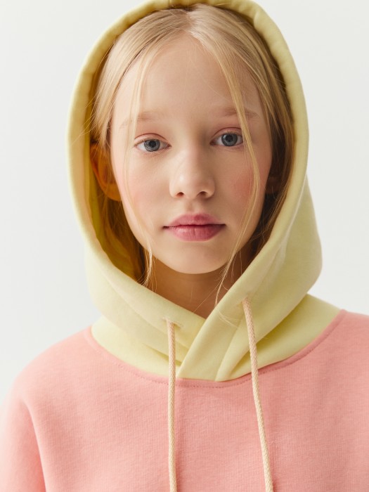 худи колор блок "роза/нарцисс" утепленное 7+ по цене 3299 руб вид справа