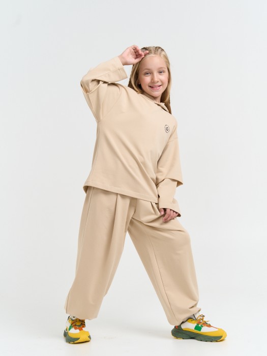 Товар крем-брюле цвета с внутренней стороны