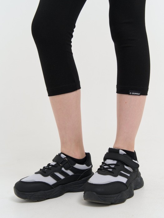 капри "черные" 7+ из проверенных материалов спереди