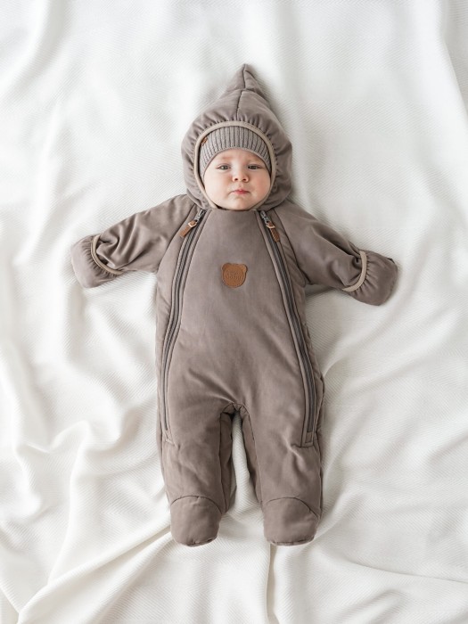 комбинезон демисезонный с закрытой ножкой "латте" 0+ по цене 6599 руб вид справа