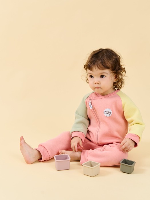 комбинезон-косуха колор блок "персик" утепленный 0+ из проверенных материалов спереди