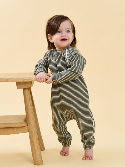 комбинезон "полоска графит" 0+ из россии вид сбоку