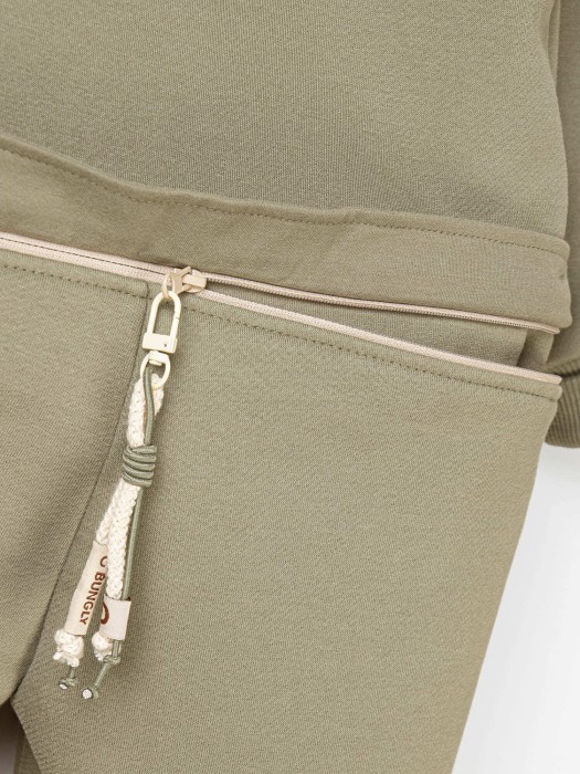 комбинезон с горизонтальным клапаном "я сам" утепленный из проверенных материалов спереди