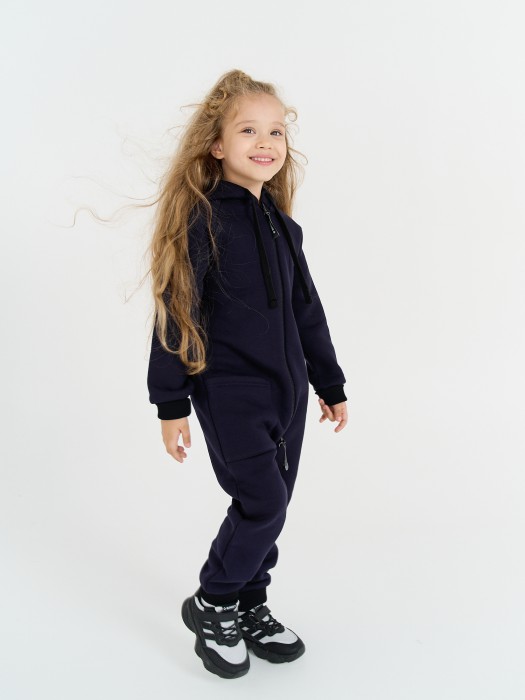 комбинезон с накладным карманом "ежевика" утепленный от бренда bungly вид слева