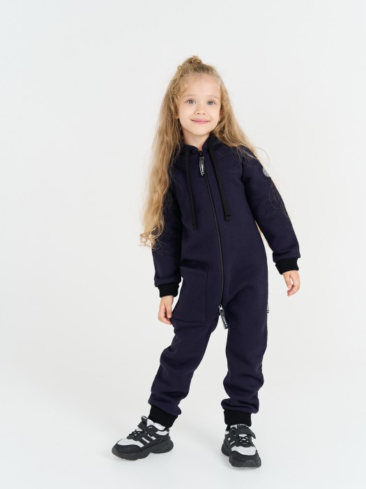 комбинезон с накладным карманом "ежевика" утепленный из проверенных материалов спереди