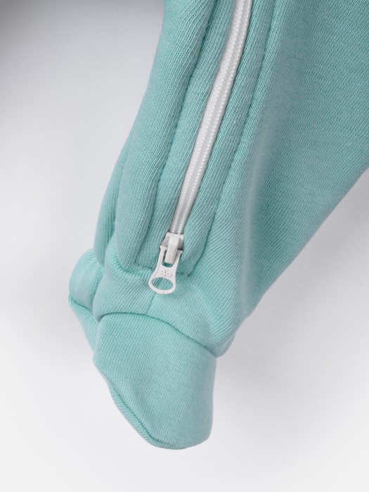 комбинезон с закрытой ножкой "бриз" утепленный 0+ по цене 2899 руб вид справа