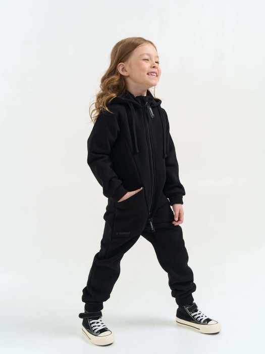 комбинезон-трансформер "уголь" утепленный от бренда bungly вид слева