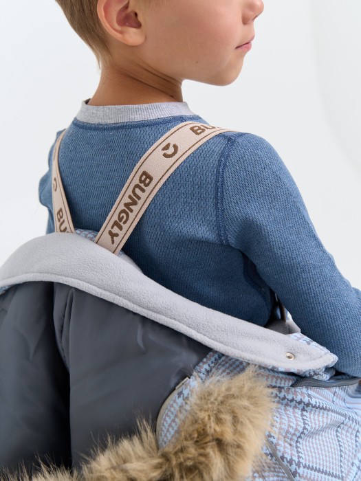 Товар голубого цвета с внутренней стороны