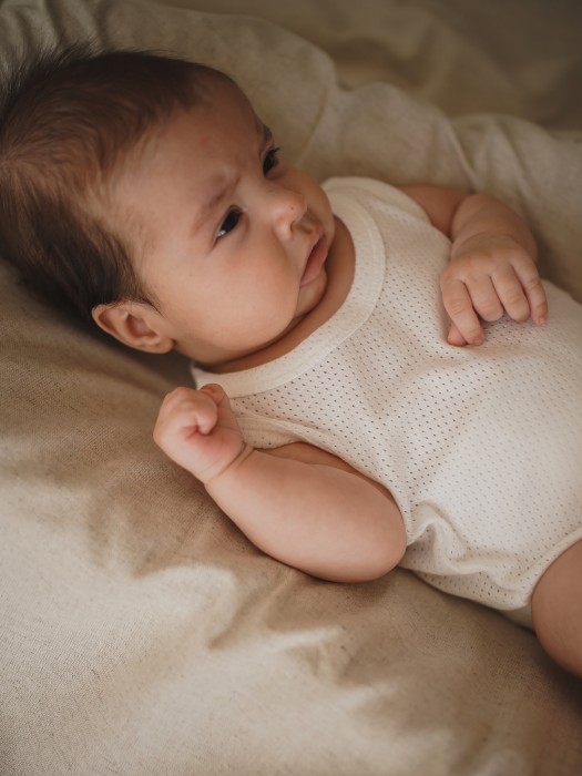 комплект боди "молоко/жемчуг" из ажурного хлопка 0+ из хлопка спереди