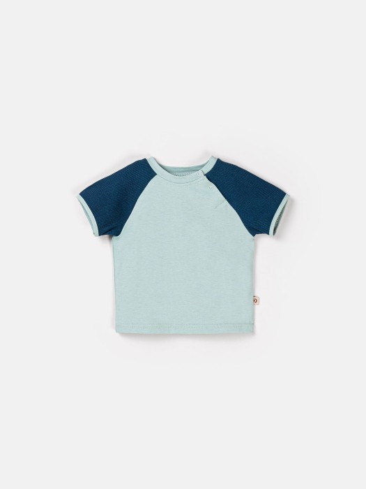 комплект футболка и шорты "атлантика" из рифленой ткани 0+ по цене 1299 руб вид справа