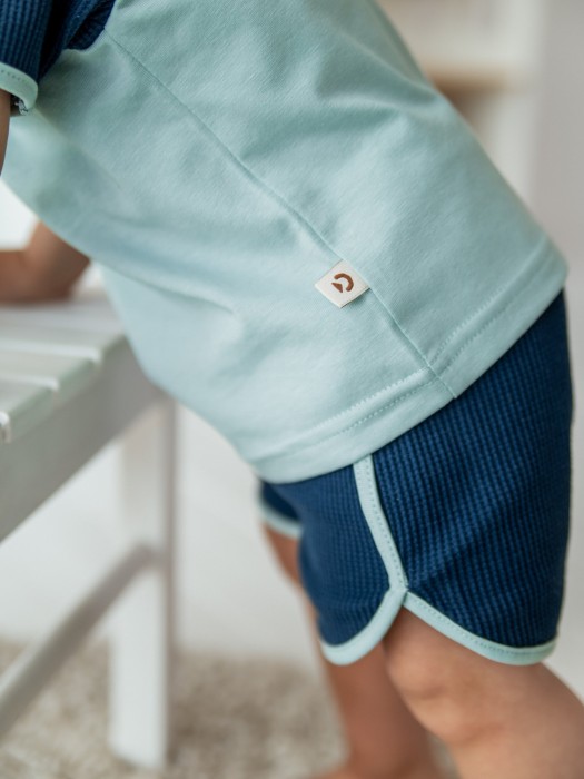 комплект футболка и шорты "атлантика" из рифленой ткани 0+ из проверенных материалов спереди