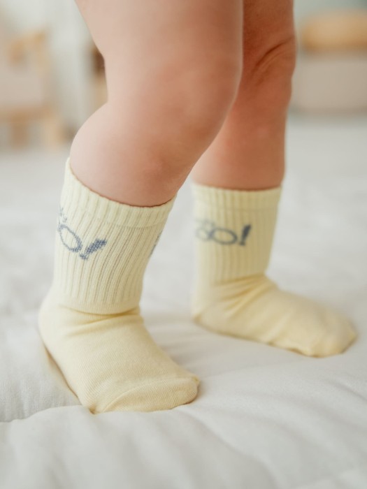 комплект носков со стопперами "нарцисс/роза" 0+ от бренда bungly вид слева